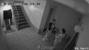 В Новосибирске пенсионер радикально борется с курильщиками