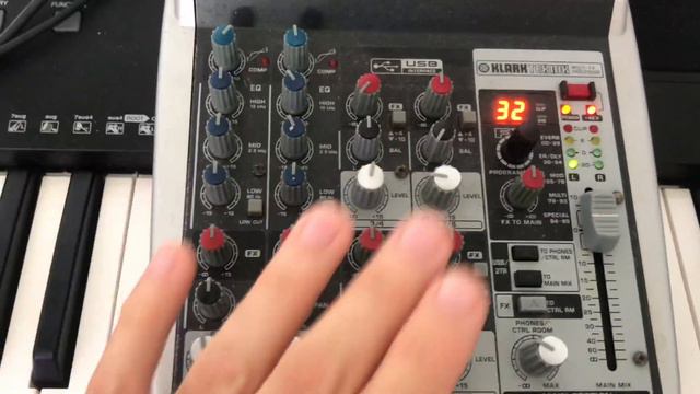 Behringer Xenyx QX1002USB - Review da mesa de som com interface USB смотреть онлайн