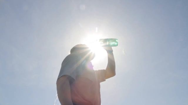 💧Uncover your true thirst: why 8 glasses a day might be a myth & how to really hydrate!🚰 смотреть онлайн