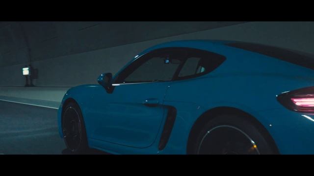 Porsche 718 Cayman S in Tokyo. смотреть онлайн