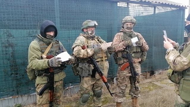 Спец,наз. Гром, зачитывает поздравления С Новым годом, от детей города Шелехова смотреть онлайн