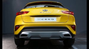 Интерьер и экстерьер Kia XCeed 2020 - стильный компактный кроссовер.