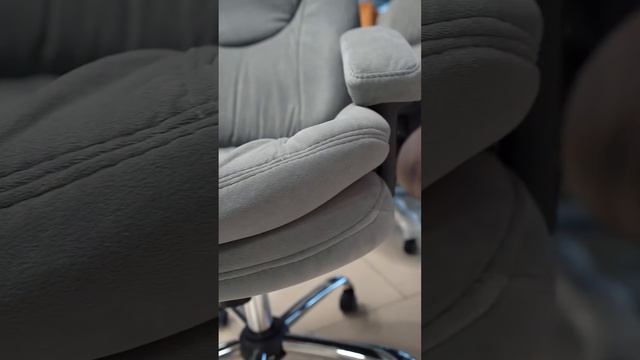 Компьютерное кресло - Kingstyle 120 Chrome #shorts | Доступно к заказу на сайте www.kingstyle.by смотреть онлайн