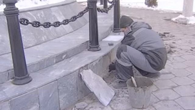 Некачественный ремонт памятника на Бульваре Победы16+ смотреть онлайн