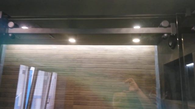 Раздвижная душевая на заказ. Стекло Бронза+Черная фурнитура. Доставка по России. смотреть онлайн