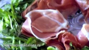 Салат с дыней и ветчиной