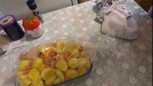 Курица в рукаве с овощами