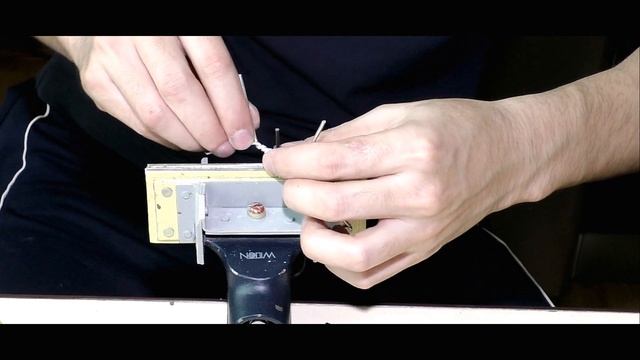 Как слепить танк из пластилина с рабочей ходовой - 1 часть смотреть онлайн