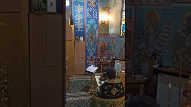 День Святой Троицы. Пятидесятница. Божественная Литургия. Крестовоздвиженский храм, г. Винница смотреть онлайн