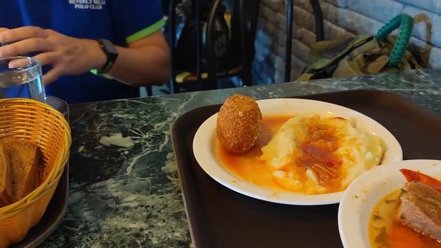 Обедаем в столовой номер один. Гагра, Абхазия смотреть онлайн