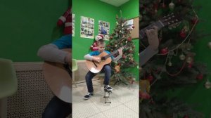 Уроки игры на гитаре для детей | Школа музыки "Три Четверти"