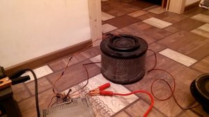 "Хрипят" динамики на любой громкости (Автозвук)