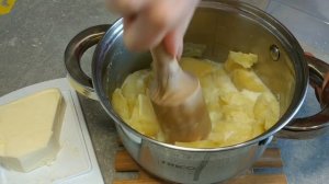 Пирожки из слоёного теста! Пирожки с КАРТОШКОЙ ГРИБАМИ И СЫРОМ!