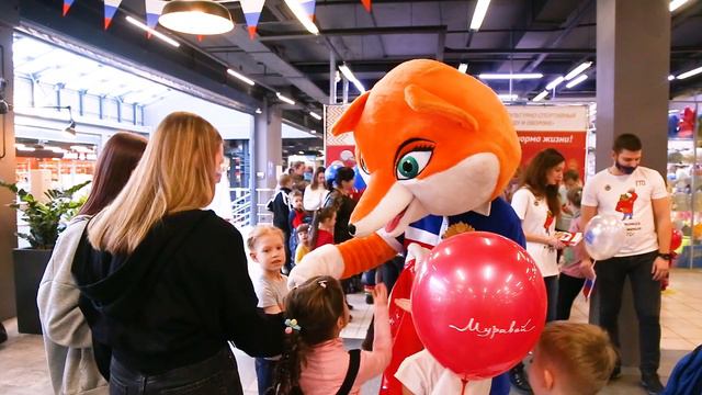 Попробуй получить значок ГТО - нормативы можно выполнить в торговых центрах смотреть онлайн