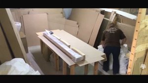 Как производится мебель из натурального массива / Русский массив
