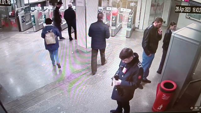 Оперативная работа сотрудников ММ, за работой службы безопасности.
