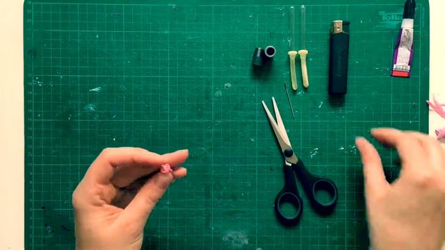 Как сделать пустышку сосочку для куколки / How to make a tiny pacifier for a doll - Mimimimzy смотреть онлайн