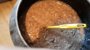 Тушёнка из свиной головы в чугунке
