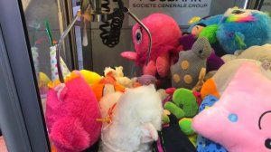 ВЫИГРАЛ БОЛЬШУЮ ИГРУШКУ и ЧАСЫ новой серии! Автомат с игрушками  челлендж