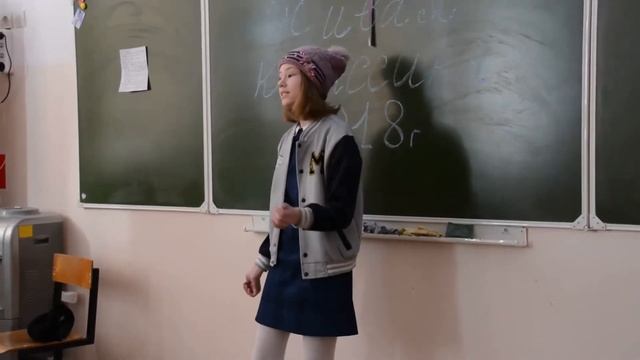 Ушакова Влада читает "Зеркало" Б. Ганаго "Живая классика"
