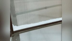 ЗАЩИТА СОТ СОТОВОГО ПОЛИКАРБОНАТА. ПЕРФОЛЕНТА И УПЛОТНИТЕЛЬ РЕЗИНОВЫЙ.