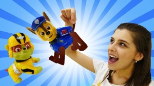 Щенячий патруль и шоколадная фабрика - ищем игрушки по подсказкам с Той Клаб! Видео для детей