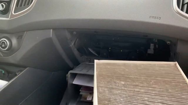 Замена салонного фильтра Hyundai Creta смотреть онлайн