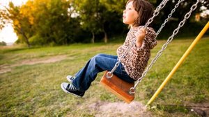 Город детства чудесная песенка. Исполняет  Театр Талисман.