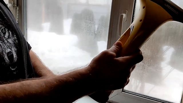Стеклоочистители ручные Bosch и Karcher