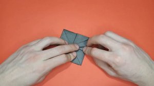 How to make a jumping frog out of paper. Origami frog.