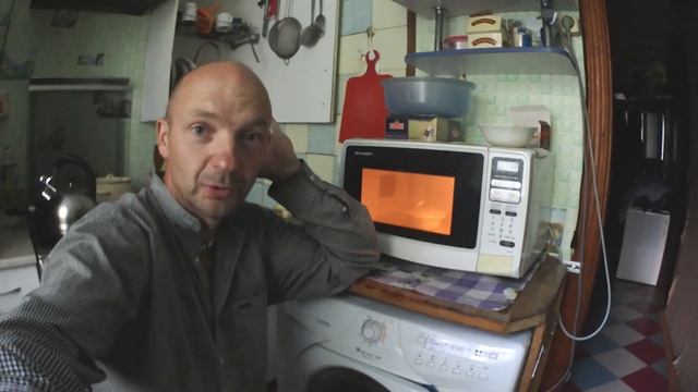 Яичница 2.0 в микроволновке. Будильнишница. смотреть онлайн