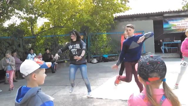 Maxi из MDS о фестивале по Hip-Hop "Первенство SMILE" смотреть онлайн