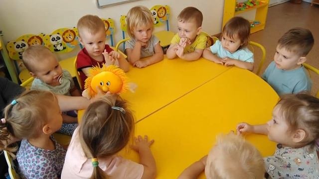Сиреневая (младшая группа). Рисование 