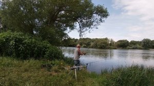 Рыбалка на искуственную кукурузу обзор держателя удочки.