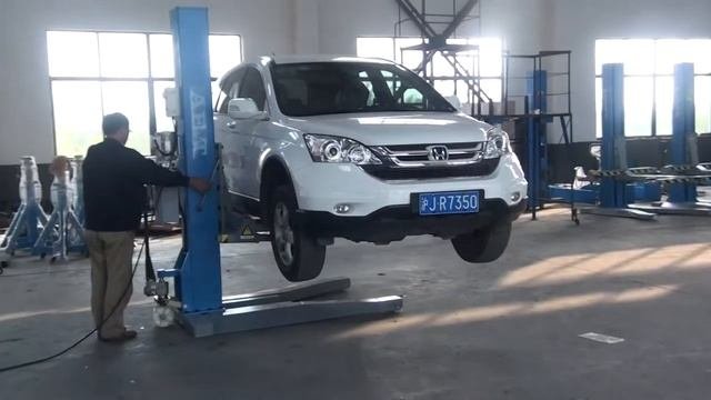1-стоечный подъемник F2.5H электрогидравлический AE&T
