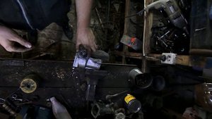 Самодельный трактор.Процесс сборки.Переделал рулевой редуктор #22.