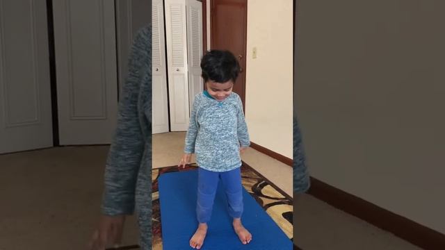 Short video for Kids Yoga | Yoga for Kids | How to entertain kids #kidsyoga #yogaforkids #kids