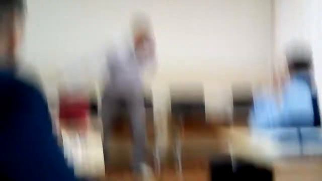 ЧТО ТВОРИТ УЧИТЕЛЬ НА УРОКЕ смотреть онлайн