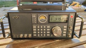 Радио Вера прием вещательной радиостанции в Липецкой области. Радиоприемник ETON SATELLIT 750.