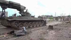 Российские саперы разминируют завод "Азовсталь" в Мариуполе