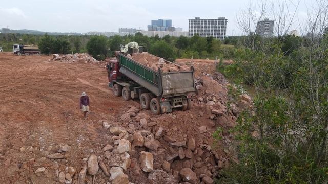 Update Returned Filling Stone Project Most Of Komatsu Dozers and Dump Trucks Best Process смотреть онлайн