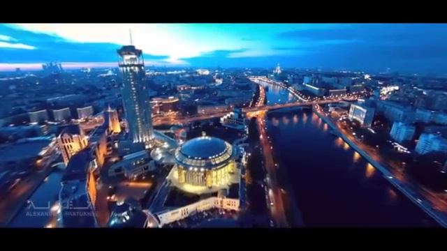 Танцевальный оркестр и хор Берлинского радио Москва при лунном свете смотреть онлайн