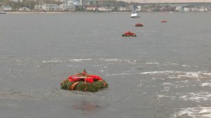 В Костроме в большое плавание отправились пять венков - пять символов военных лет