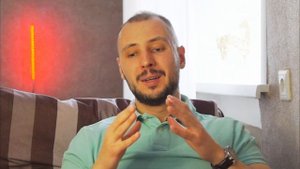 5 признаков, что твоя девушка тебя не любит
