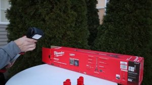 MILWAUKEE M12 ROCKET LIGHT 2132-20  TEST & DEMONSTRATION- TOOL REVIEW TUESDAY