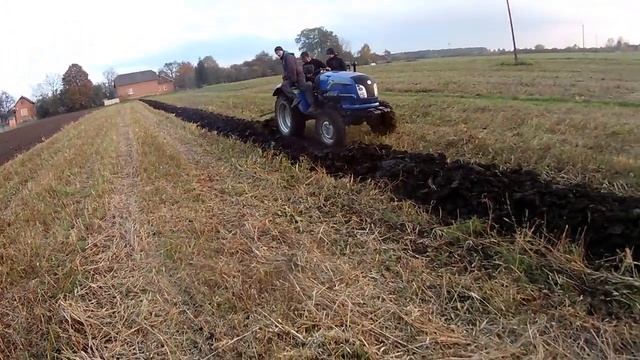 вспашка огорода трактором DF 244 смотреть онлайн