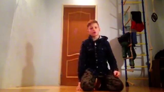 Учимся брейк дансу--как сделать полтораху все подробно смотреть онлайн