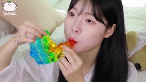 ASMR MUKBANG Rainbow Dessert Rainbow Block Kohakuto Macaron Jelly Mukbang_SULGI