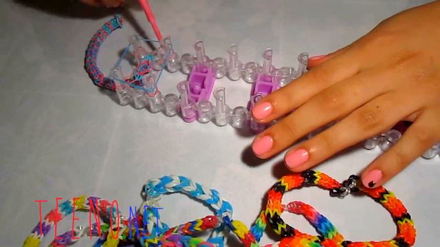 How To Make a Fishtail Rainbow Loom Bracelet
