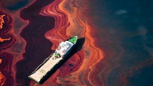 Разлив нефти